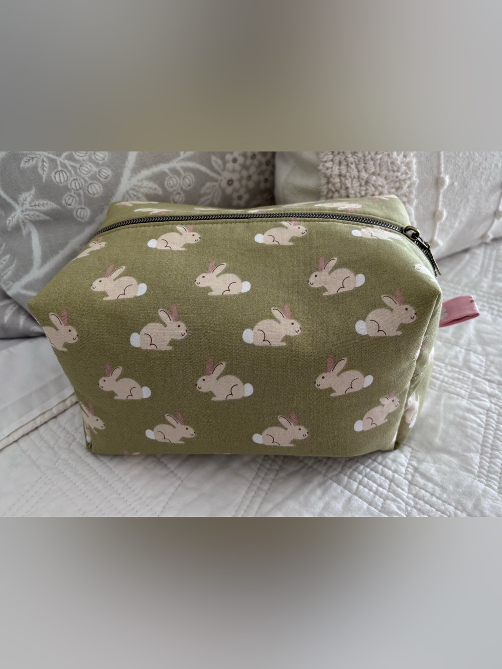 NWT COSMETIC BAG in a pretty soft green bunny print zipper top tabs lined
